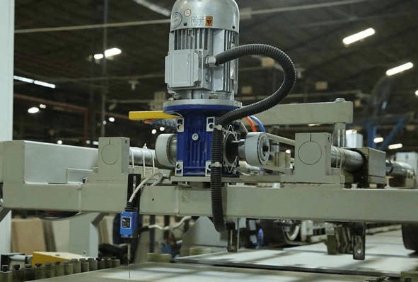 蝸輪蝸桿減速機(jī) 蝸輪蝸桿減速機(jī)